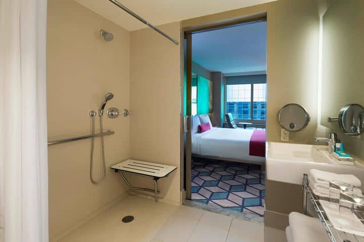 Room 51 of 92