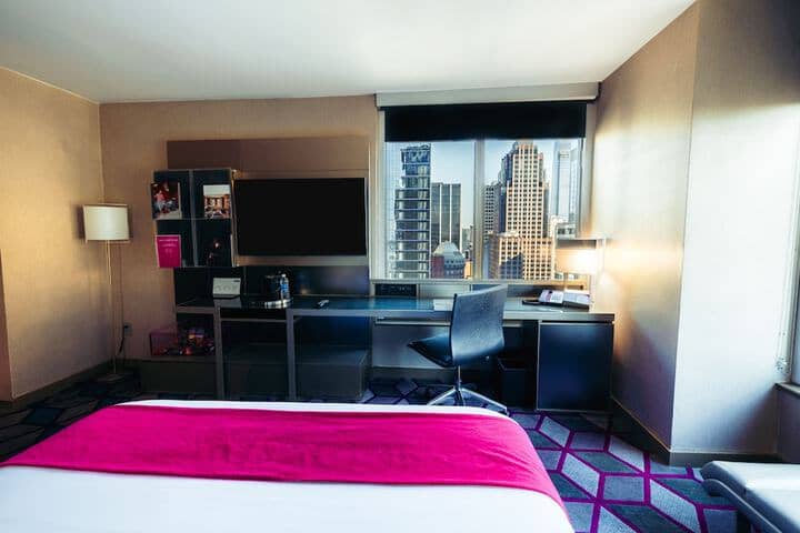 Room 32 of 92
